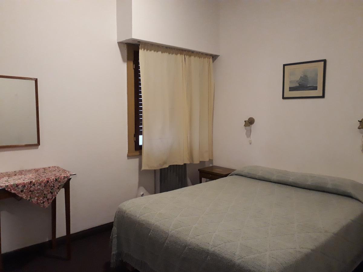 Hotel Yanco 玛德琳港 外观 照片